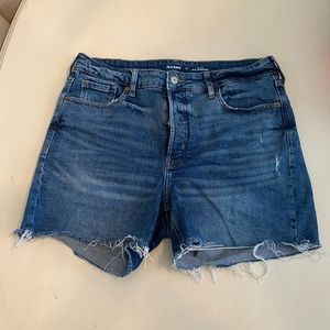 EUC Womens Old Navy High Rise O.G. Straight denim shorts/ jean shorts. Sz 14